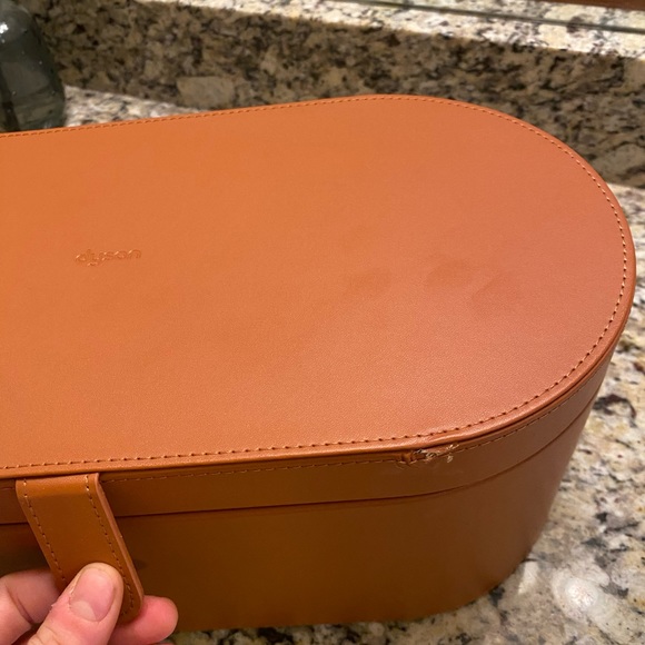 SOLD Dyson Airwrap - Used Once - Picture 5 of 5